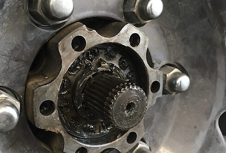 Upgrade to Manual Locking Hubs Delica L300